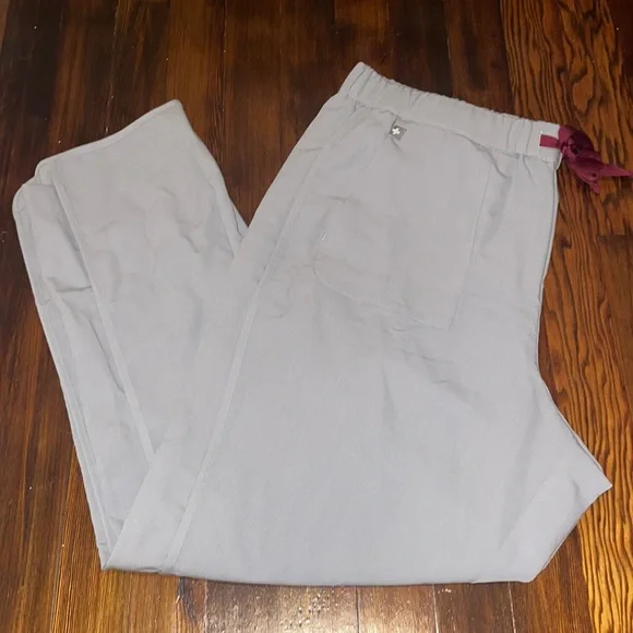 Womens Figs Prestea crop pant cement - Picture 3 of 9